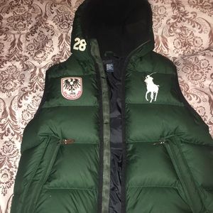 Men’s polo vest